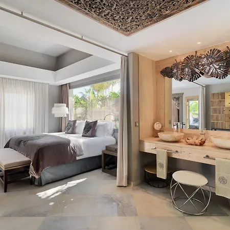 Royal River, Luxury - Adults Only Отель Адехе