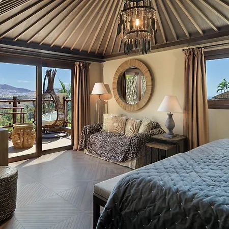 Royal River, Luxury - Adults Only Отель Адехе